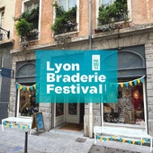 🎉 LYON BRADERIE FESTIVAL 🎈
Ce vendredi et samedi, on participe au Lyon braderie festival organisé par @mypresquile et @lavitrinedespentes !
On vous a prévu pleeeeein d’objets en promotion et bradés que vous retrouverez sur notre stand devant la boutique 🤓
On espère vous voir nombreux ! Les horaires sont les mêmes que d’habitude : 11h / 19h 🕦
À ce week-end ! 
.
.
.
#braderie #lyon #presquile #croixrousse #pentes #conceptstore #promotion #bonnesaffaires #evenements